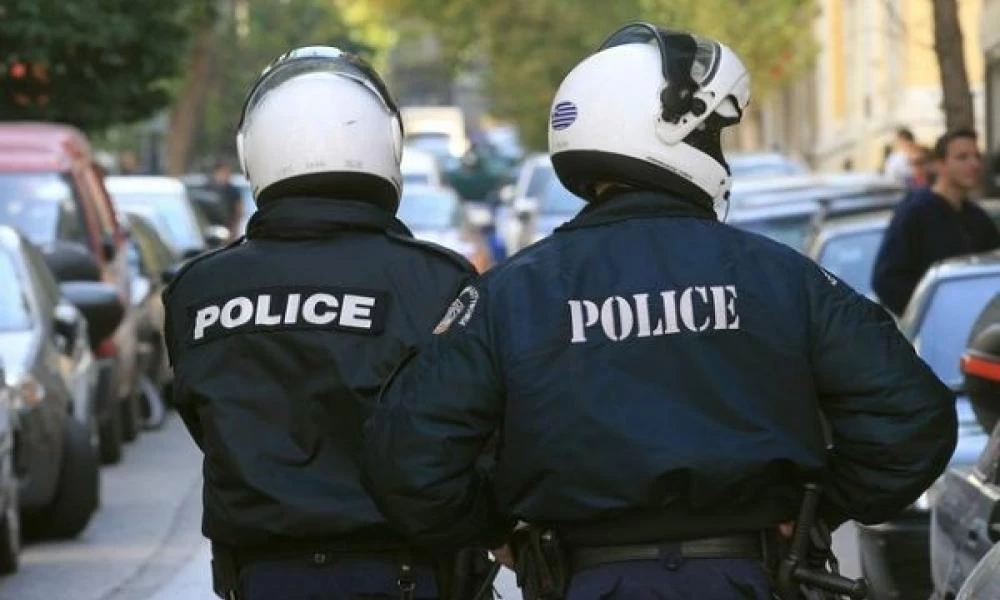 Σκηνές φαρ ουέστ σε παράδρομο του Κηφισού: Πυροβολισμοί μεταξύ αστυνομικών και ληστών